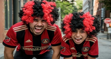 Football Without Borders: The Thrill of Supporting a Random Team